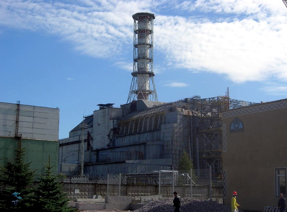 1200px-Chernobylreactor_1